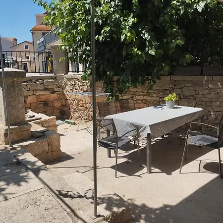 House Palac Premantura Exterior photo